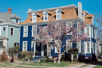 Meadows Inn Bed & Breakfast
