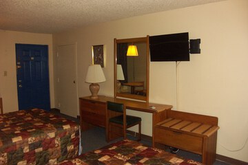 Room 11 of 26