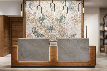 Hotel Interior 14 of 61