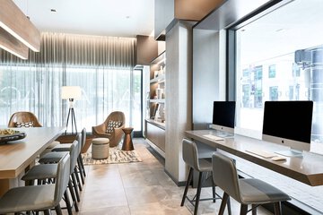 Business Center 50 of 51