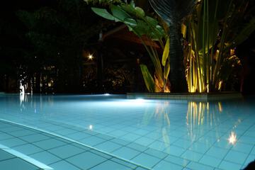 Infinity pool