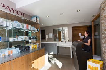 Spa reception