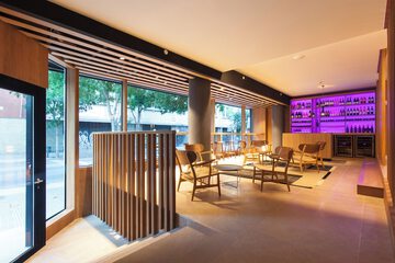 Snack bar