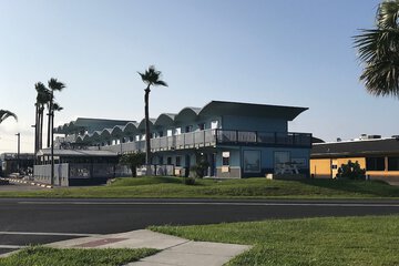 Blue Wave Inn