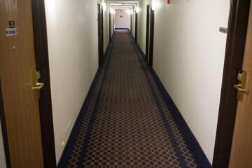 Ballroom/Hall 19 of 19