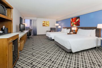 Hilton Garden Inn Dallas / Market Center