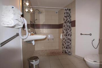 Photo 36