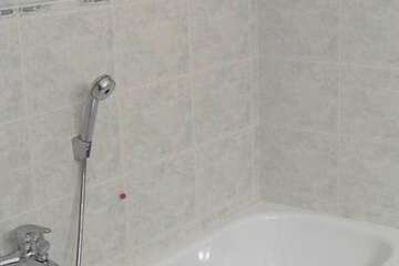 Deep soaking bathtub