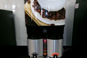 Breakfast/Coffee Service 80 of 89