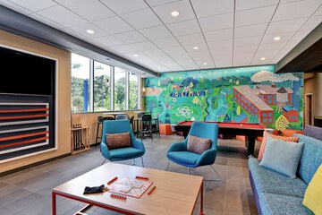 Hotel Interior 11 of 41