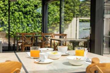Breakfast area