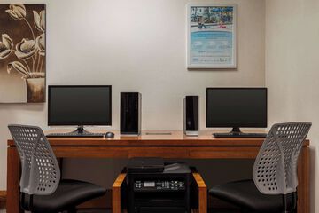 Business Center 49 of 50