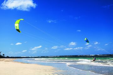 Surfing/boogie boarding