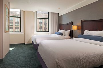 Room 11 of 30