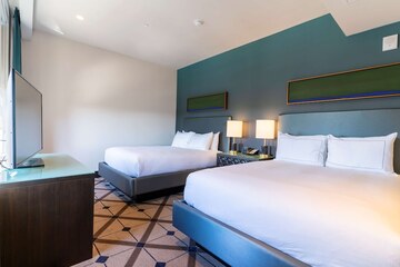 Room 30 of 53