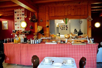 Breakfast area