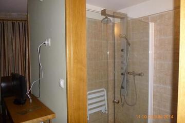 Photo 33