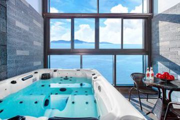 Jetted Tub