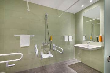 Bathroom shower