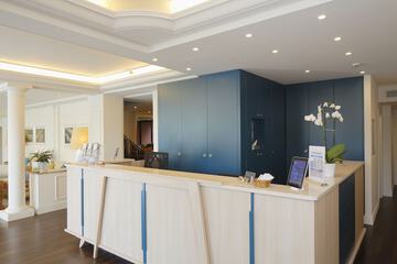 Reception hall