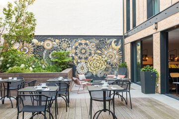 Breakfast area