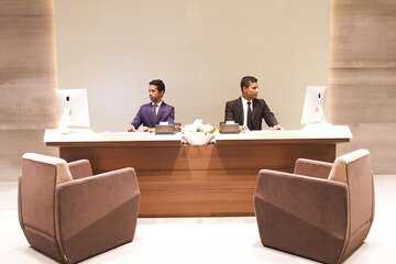 Check-in/check-out kiosk