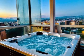Outdoor spa tub