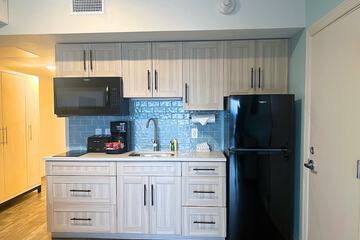 Private kitchenette