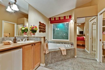 Jetted tub