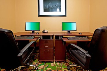 Business Center 28 of 29