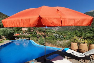 Infinity pool