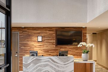 Check-in/check-out kiosk