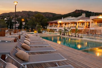 Sundeck
