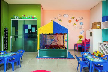 Children's play area - indoor