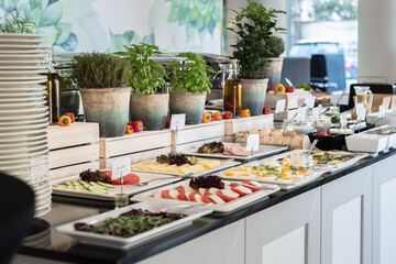 Breakfast buffet