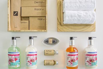 Bathroom amenities