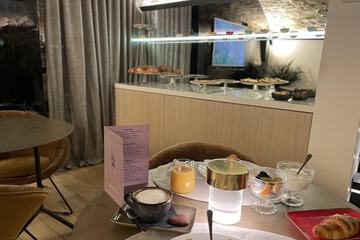 Breakfast area