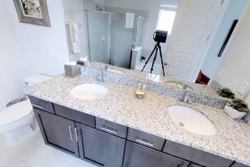 Bathroom sink