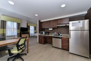 Homewood Suites by Hilton Cincinnati Mason