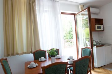 Private kitchenette