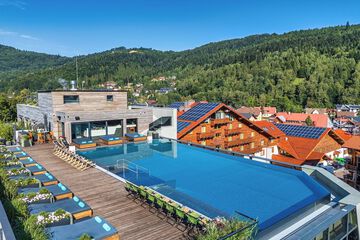 Rooftop pool