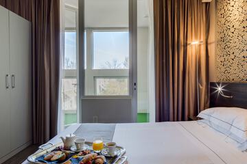 Room service - dining