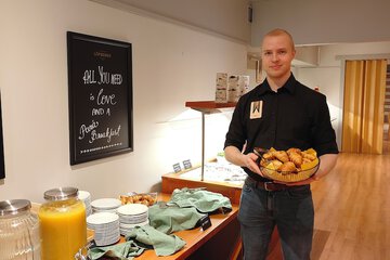 Breakfast buffet