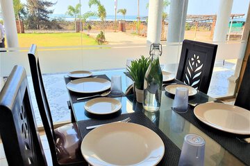 Couples dining