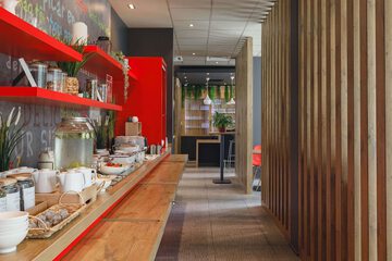 Breakfast area