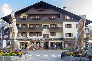 Photo 18