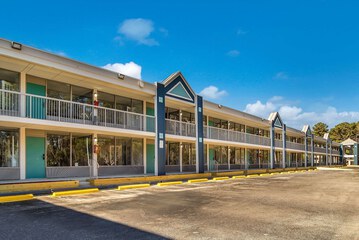 Hotel 6 of 58