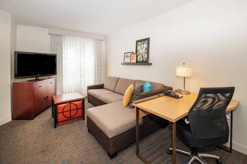 Room 27 of 48