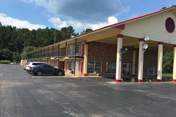 Jeffersonian Motor Inn