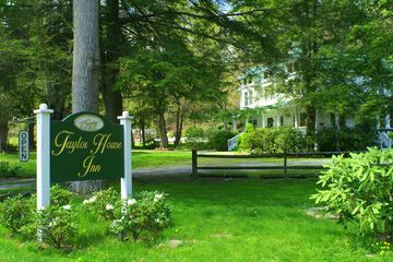 Taylor House Inn